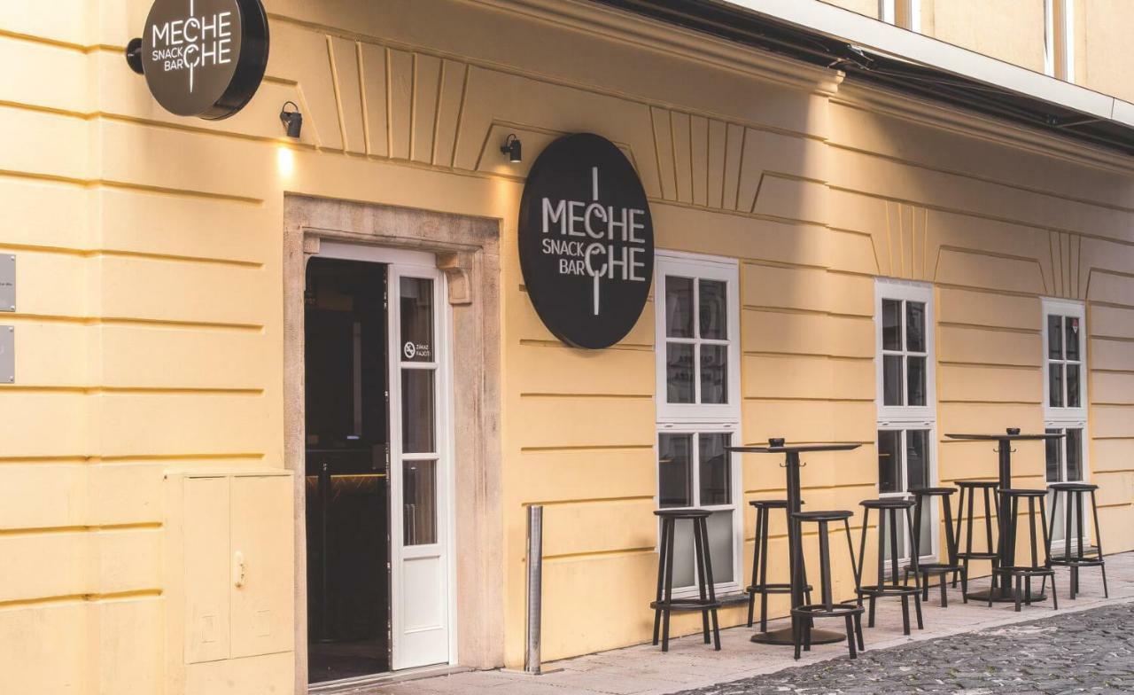 Pikachu'S Gallery - Historical Old Town Bratislava Extérieur photo